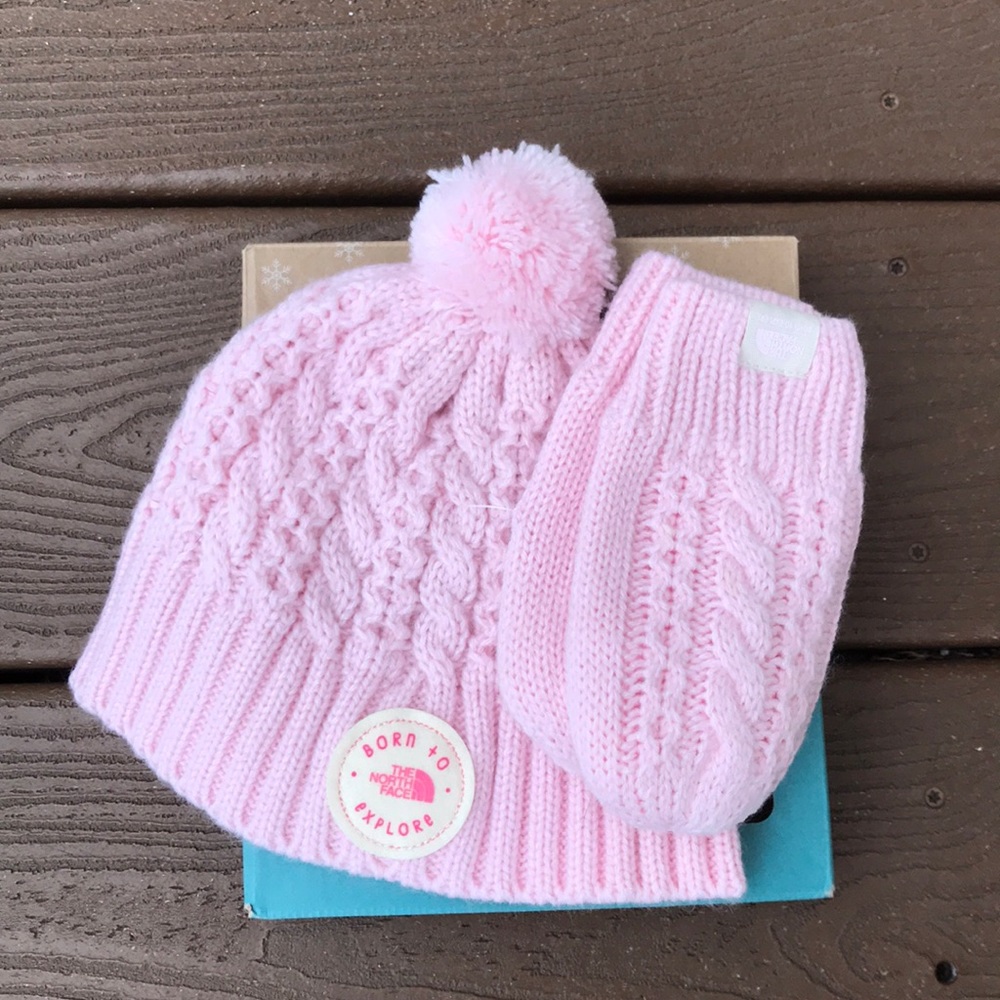 North face baby hat and gloves